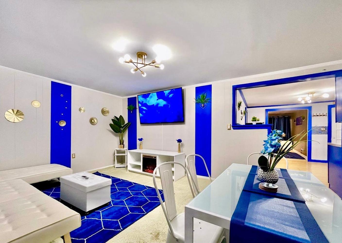 The Sapphire Haven - Your Old Brooklyn Oasis Awaits Families, Couples, Business Travelers Near Downtown With Parking, 300 Mb Wifi & Self Check-In Cleveland Kültér fotó