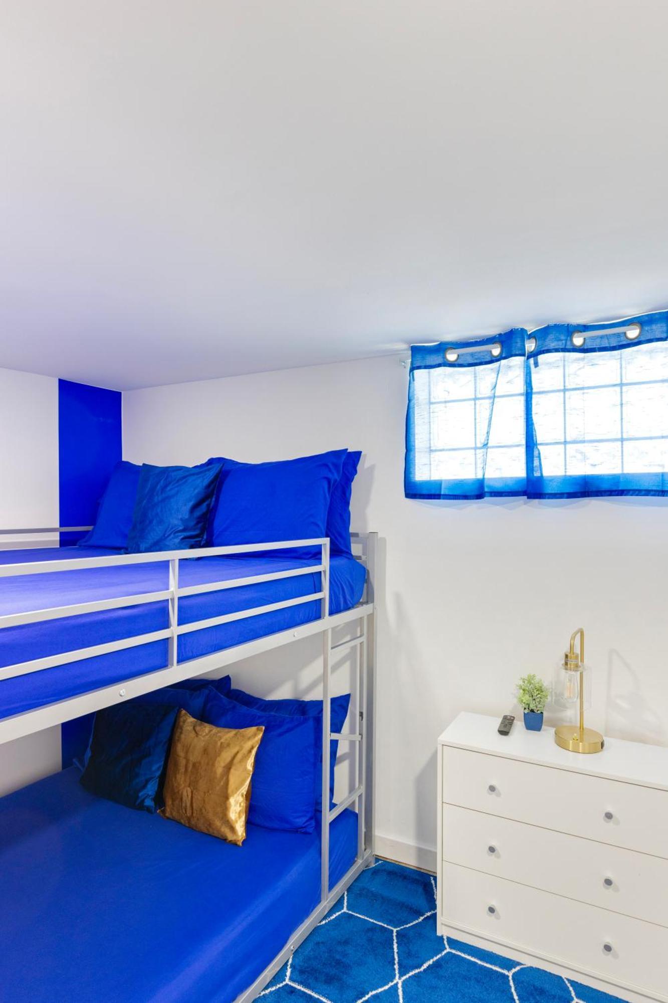 The Sapphire Haven - Your Old Brooklyn Oasis Awaits Families, Couples, Business Travelers Near Downtown With Parking, 300 Mb Wifi & Self Check-In Cleveland Kültér fotó