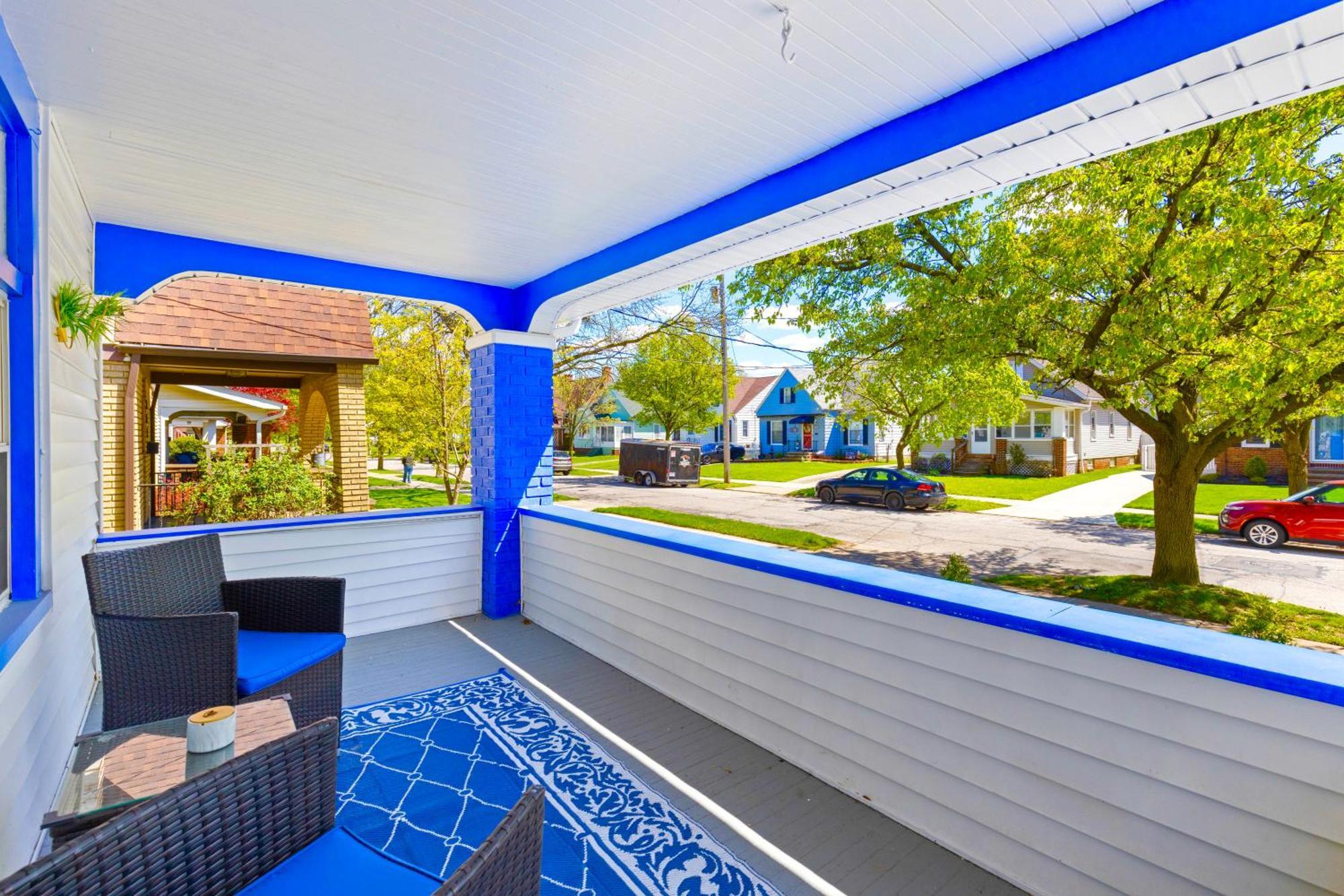 The Sapphire Haven - Your Old Brooklyn Oasis Awaits Families, Couples, Business Travelers Near Downtown With Parking, 300 Mb Wifi & Self Check-In Cleveland Kültér fotó