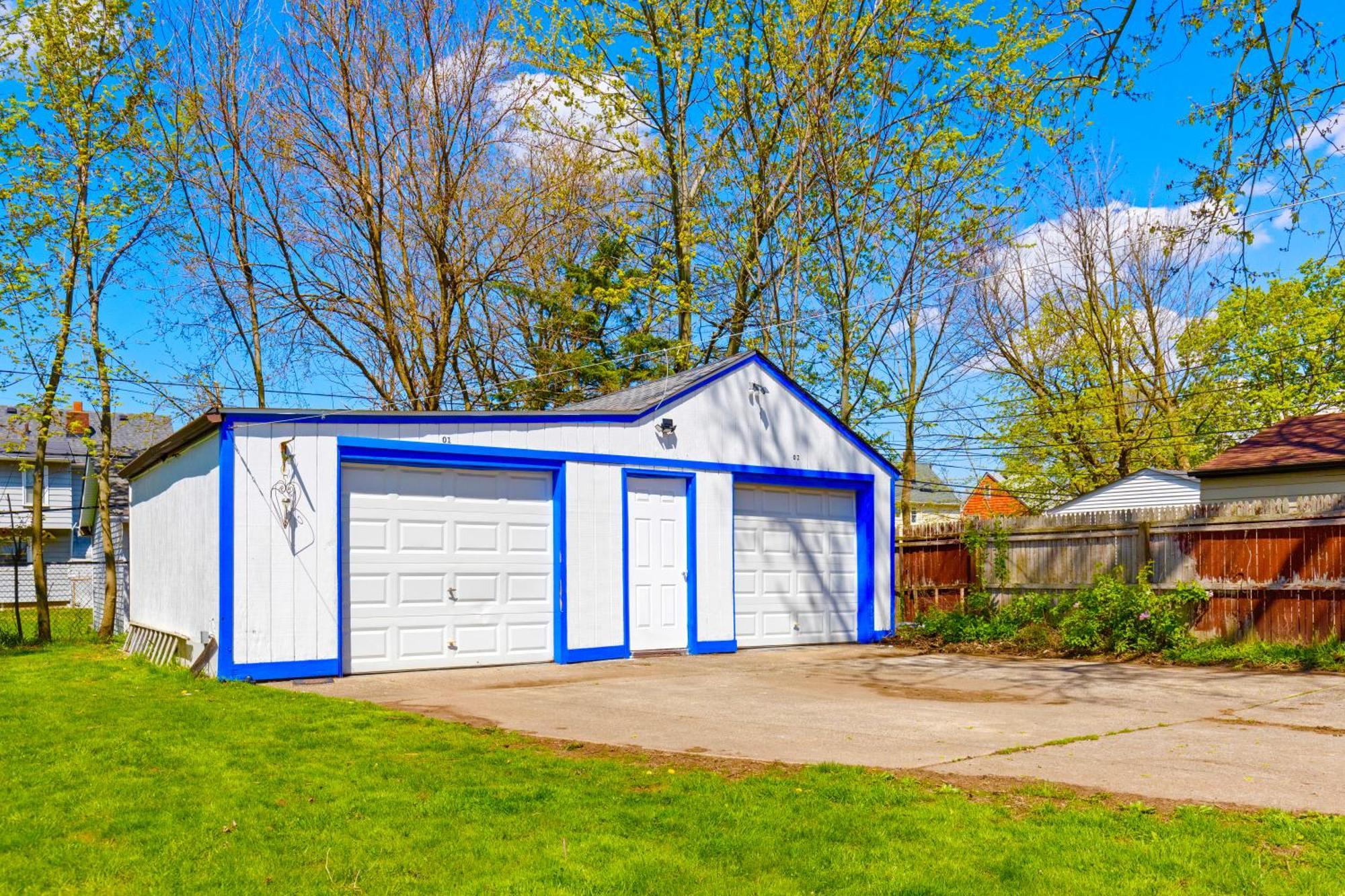 The Sapphire Haven - Your Old Brooklyn Oasis Awaits Families, Couples, Business Travelers Near Downtown With Parking, 300 Mb Wifi & Self Check-In Cleveland Kültér fotó